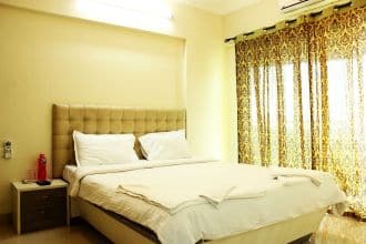 Standard Vista Service Apartment (Powai) Nr SM Shetty School, Mumbai 3